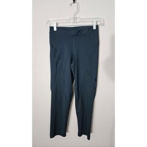 Nike Pro Womens Green Crop Leggings. Size S